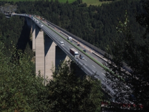 Autobahn bridge and traffic